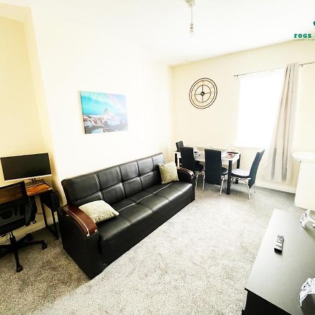 Fogs Property - Darlington City Apartments Екстериор снимка